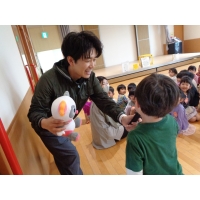 【読み聞かせ】遊コスモス小新保育園